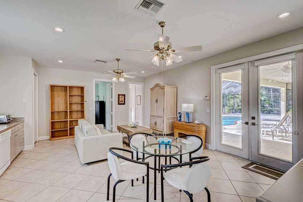 Photo of 7844 154th Court N, Palm Beach Gardens, FL 33418 (MLS # R10940955)