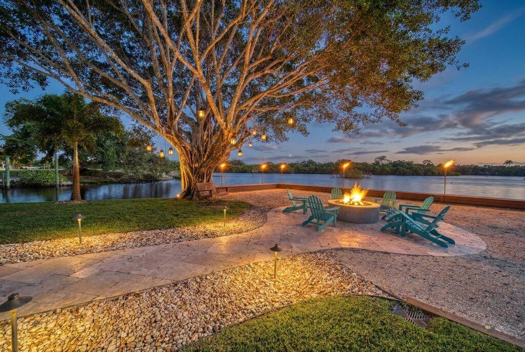 659 SW Bittern Street