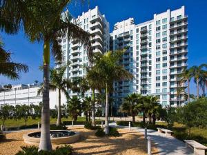 LUXURY HIGH RISE BUILDING '' loft style'' WITH 10' CEILINGS,STAINLESS APPLIANCES,24 HRS LOBBY ATTENDANT,SECURED GARAGE & ENTRANCE,ASSIGNED PARKING,CLUBHOUSE, BUSINESS CENTER,GYM,POOL/SPA AND MORE.CLOSE TO CITYPLACE AND CLEMATIS AVE.