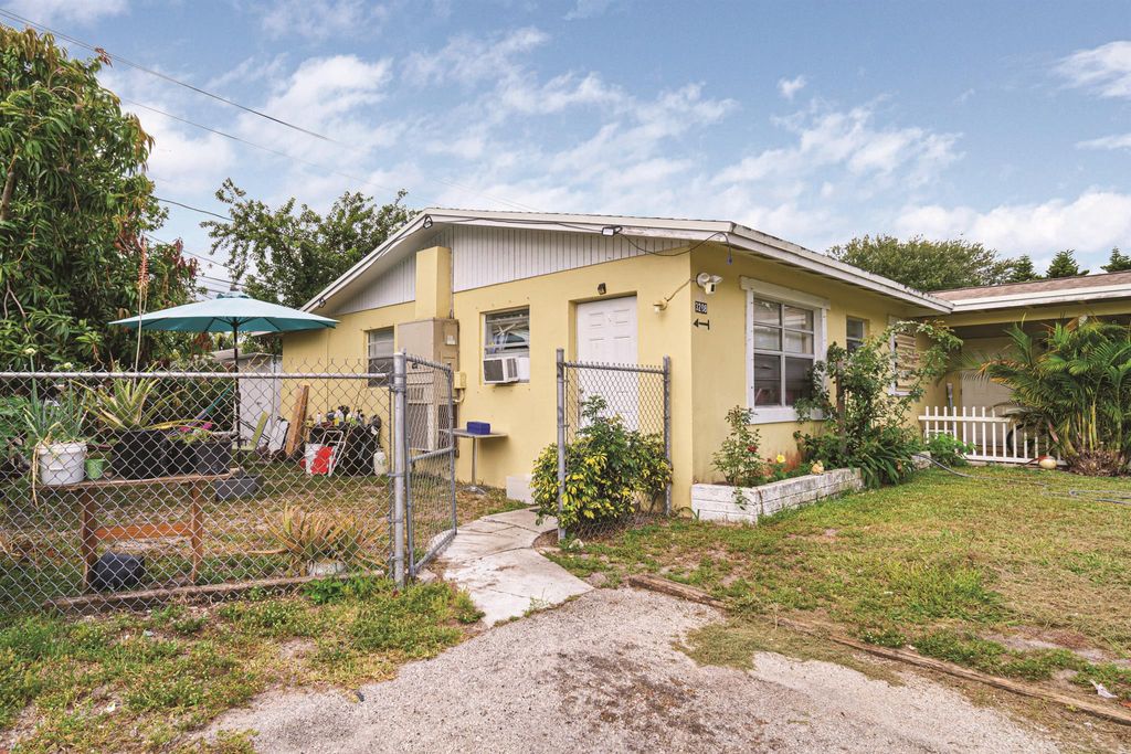 Photo of 3208 Prince Drive, Lake Worth, FL 33461 (MLS # R11087922)