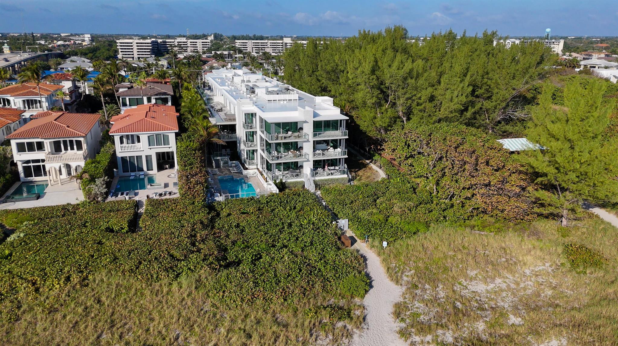 1625 OCEAN - Residential