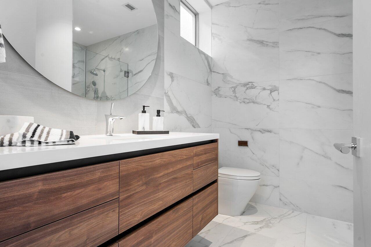 1625 OCEAN - Residential