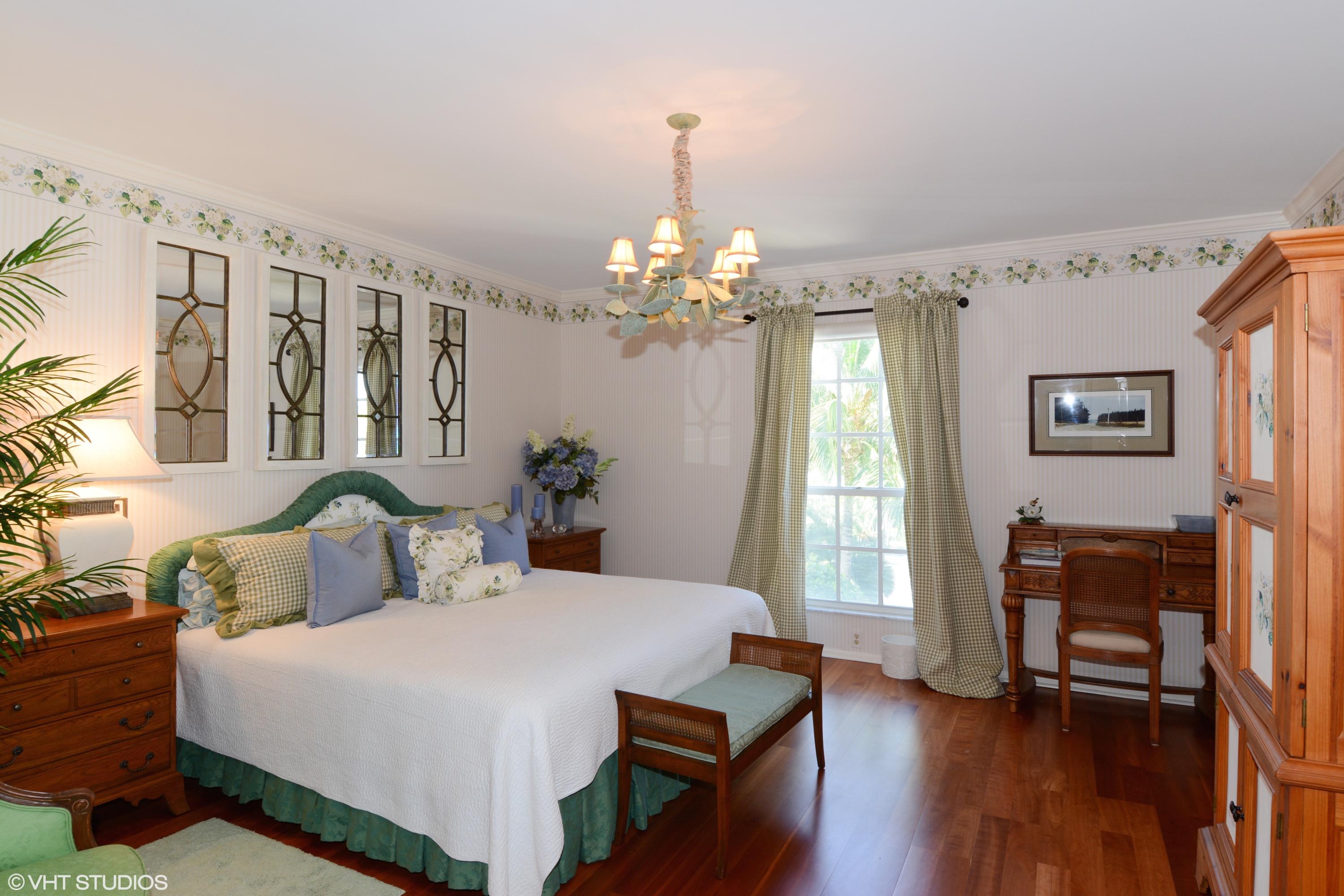 GREATHOUSE CONDO - Residential