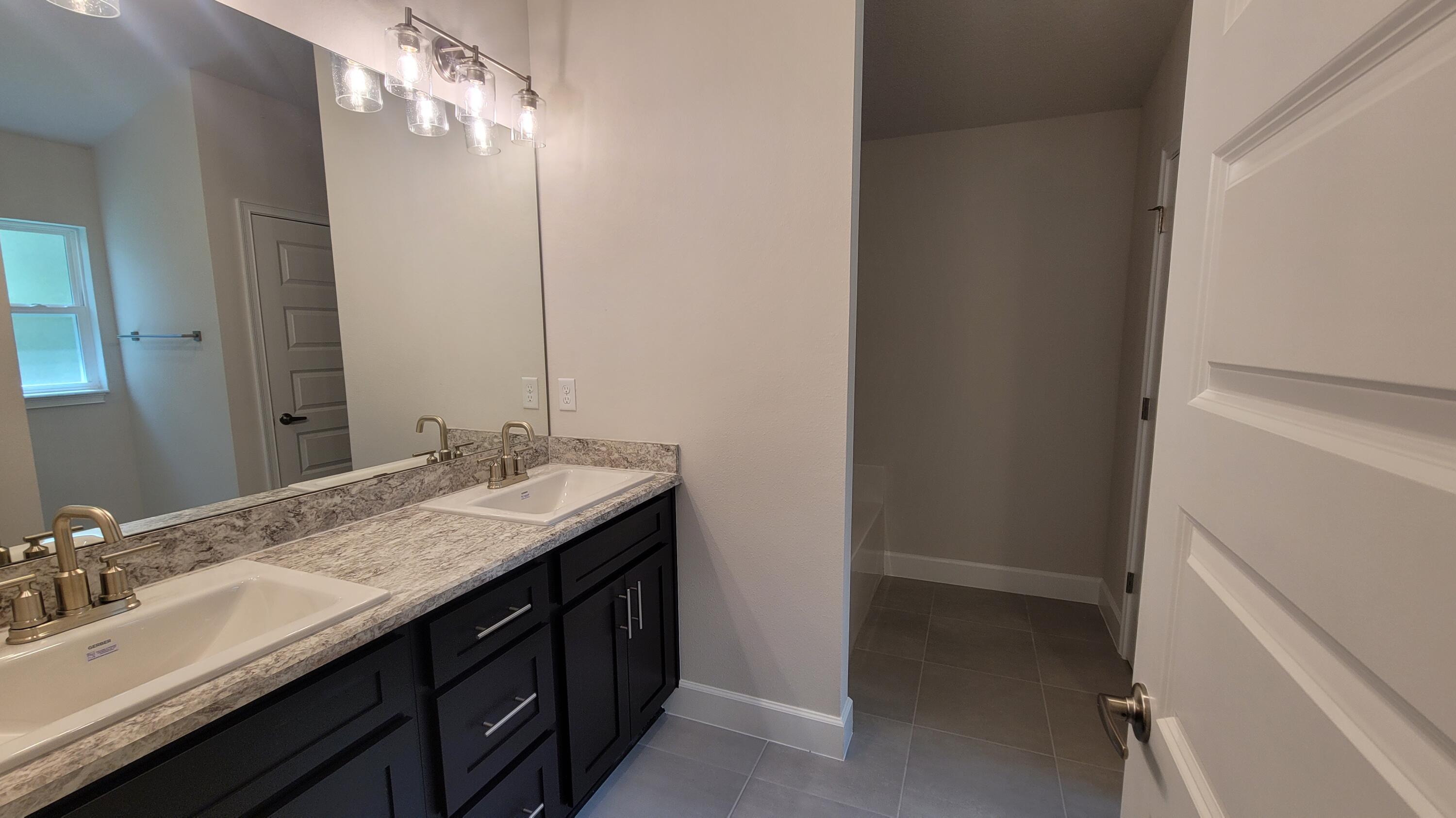 WATERSTONE PHASE THREE - Residential