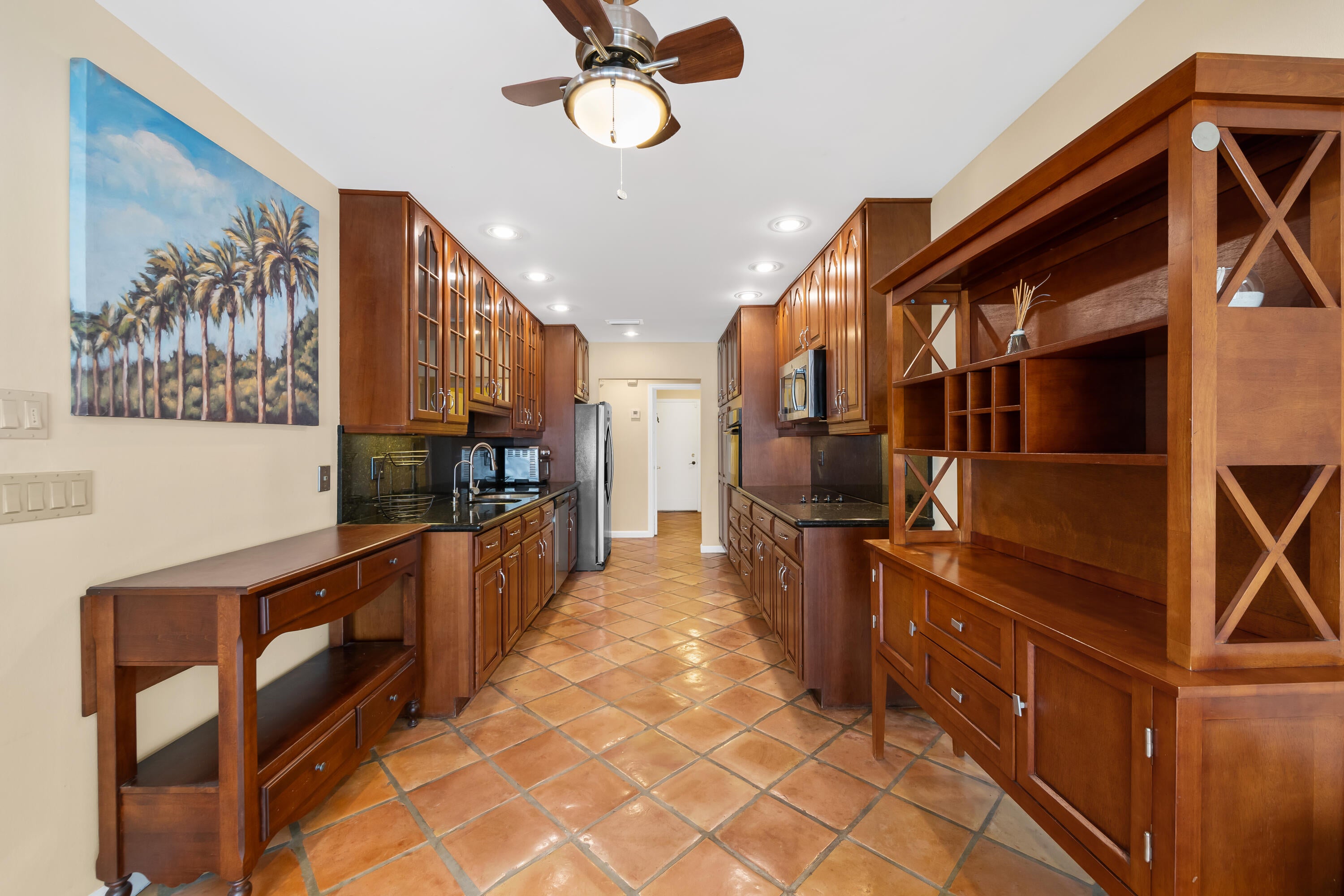 6760 HOLLANDAIRE Drive W