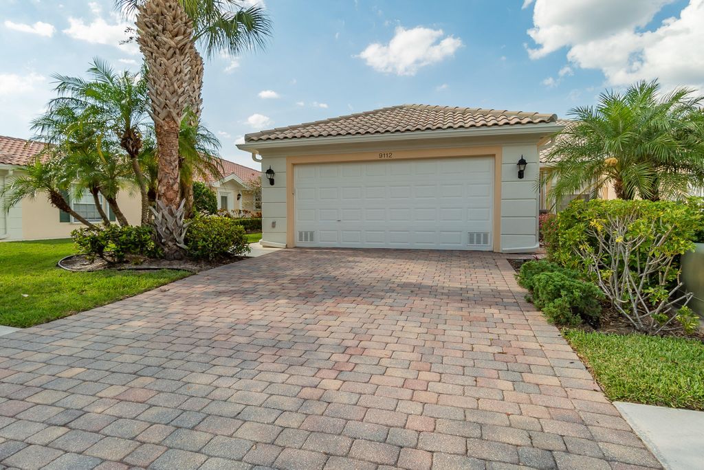 Photo of 9112 SE Retreat Dr Drive, Hobe Sound, FL 33455 (MLS # R10798417)