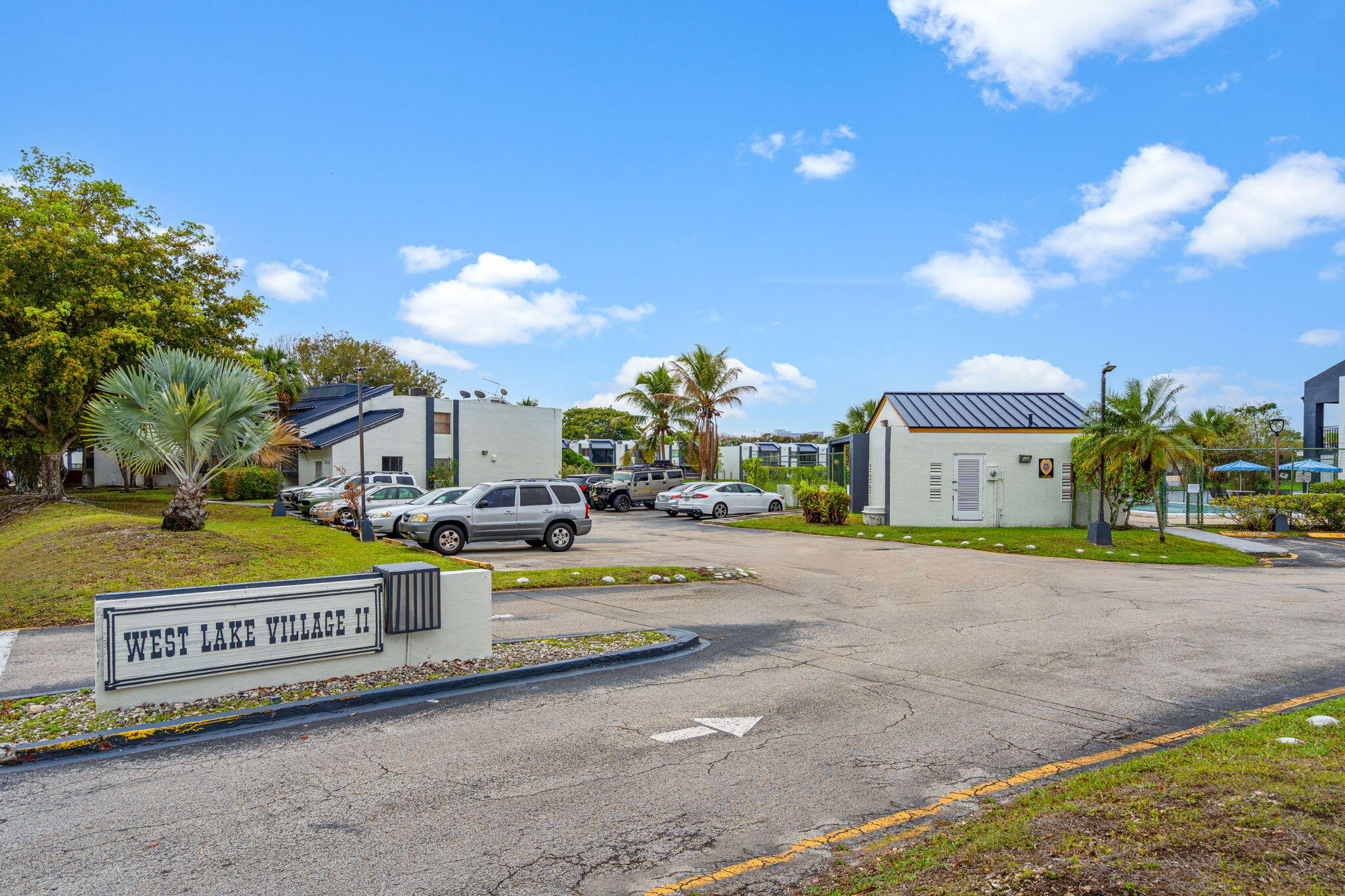 WEST LAKE VILLAGE II CONDO PH V - Residential