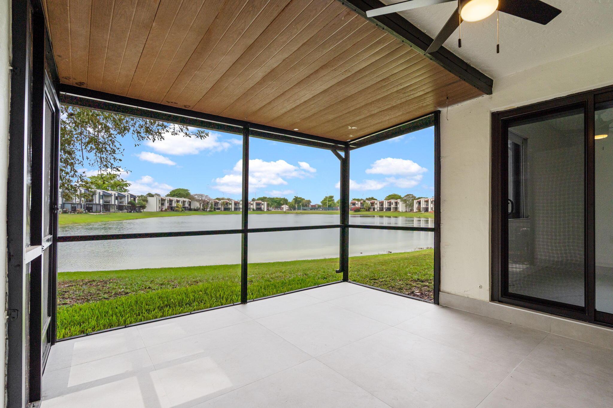 WEST LAKE VILLAGE II CONDO PH V - Residential