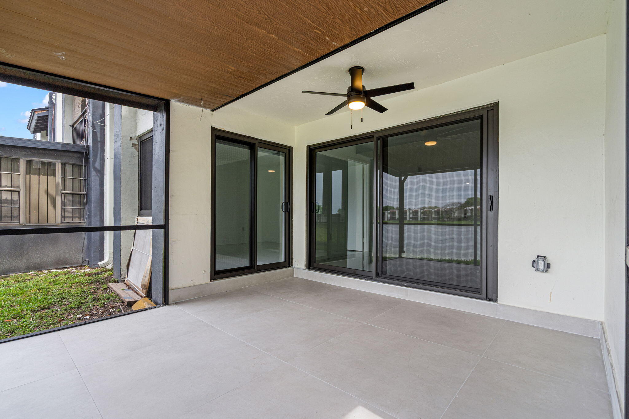 WEST LAKE VILLAGE II CONDO PH V - Residential