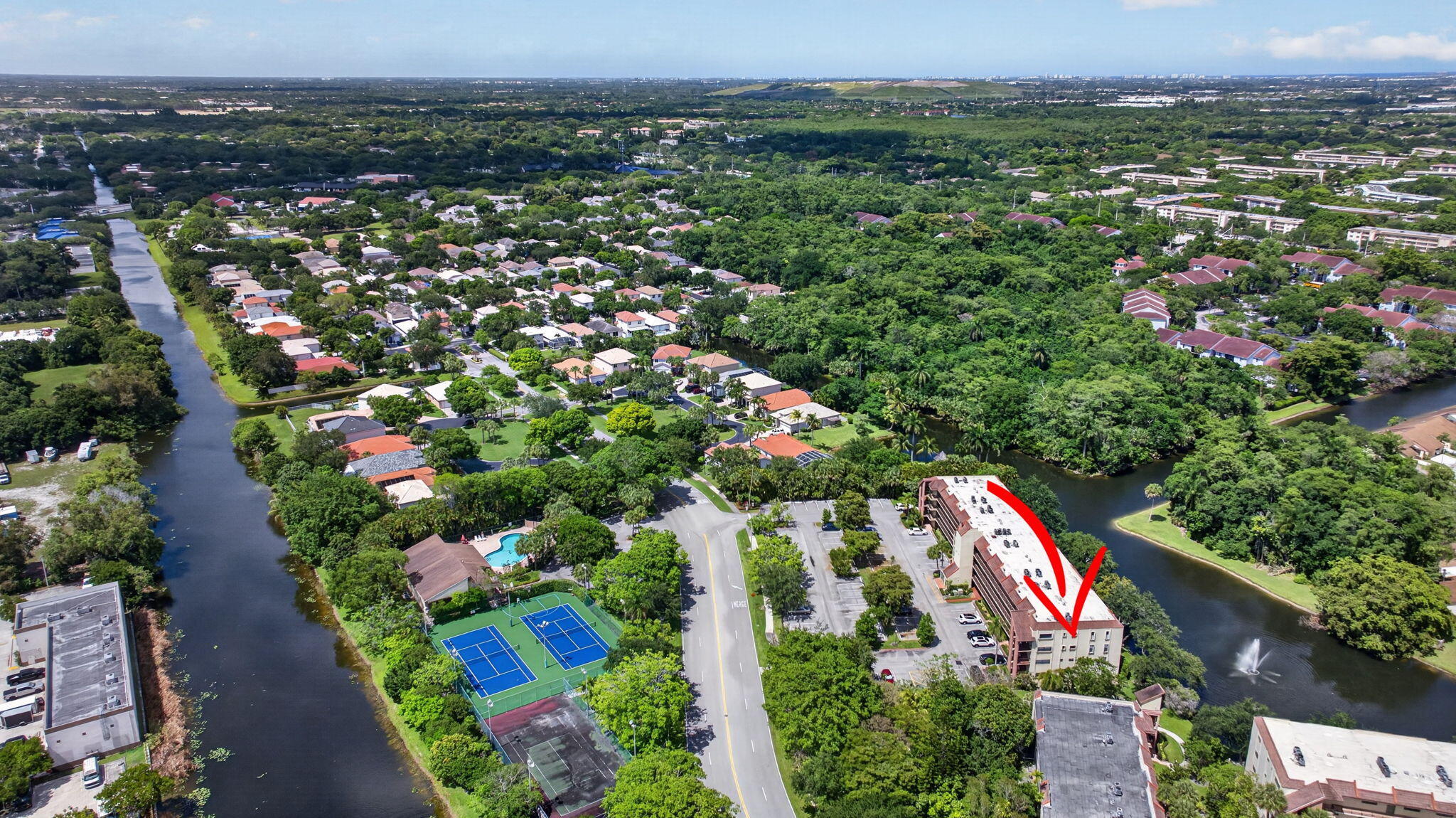 HAMMOCKS-LAKE FOREST CONDO - Residential