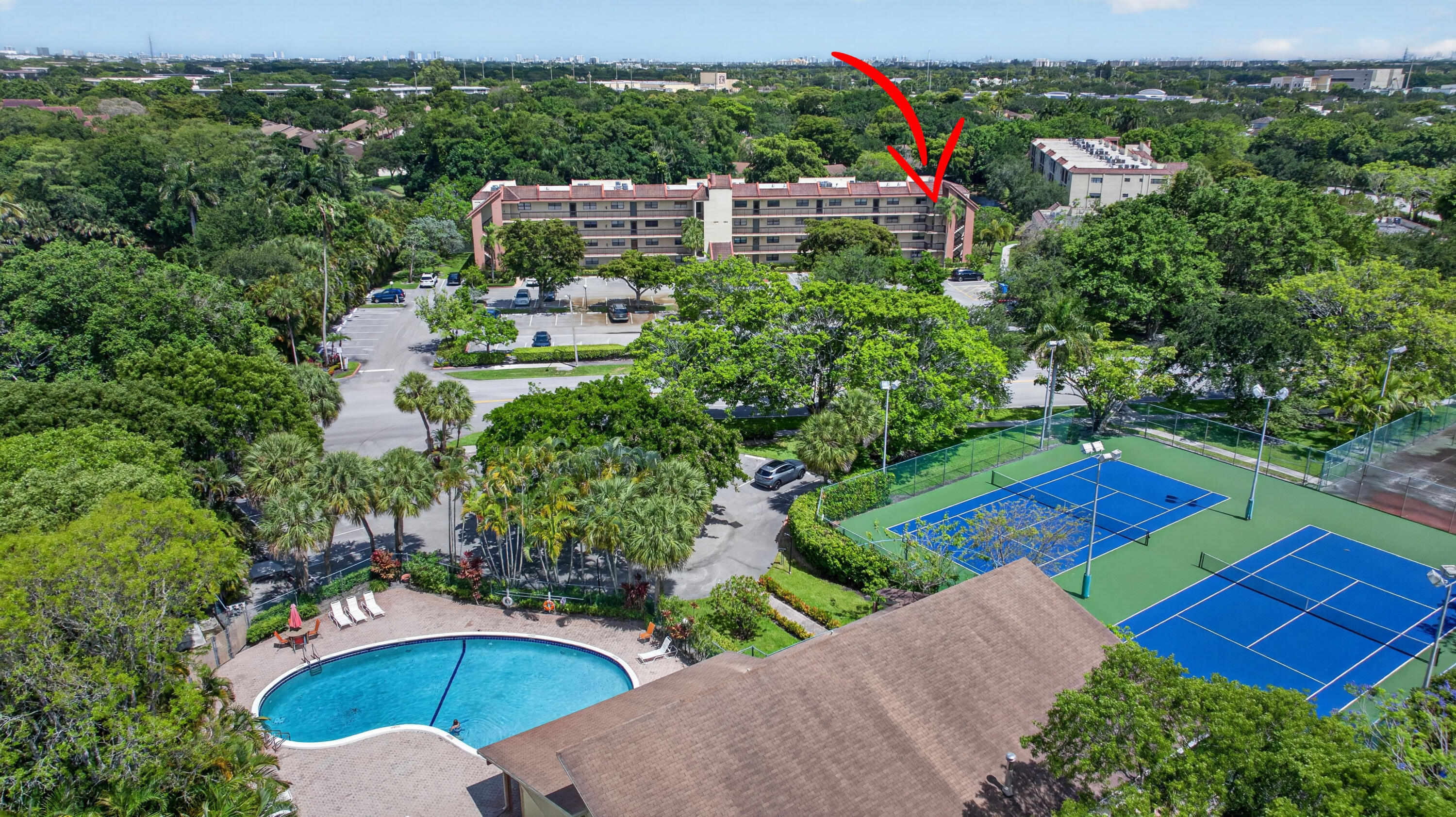 HAMMOCKS-LAKE FOREST CONDO - Residential