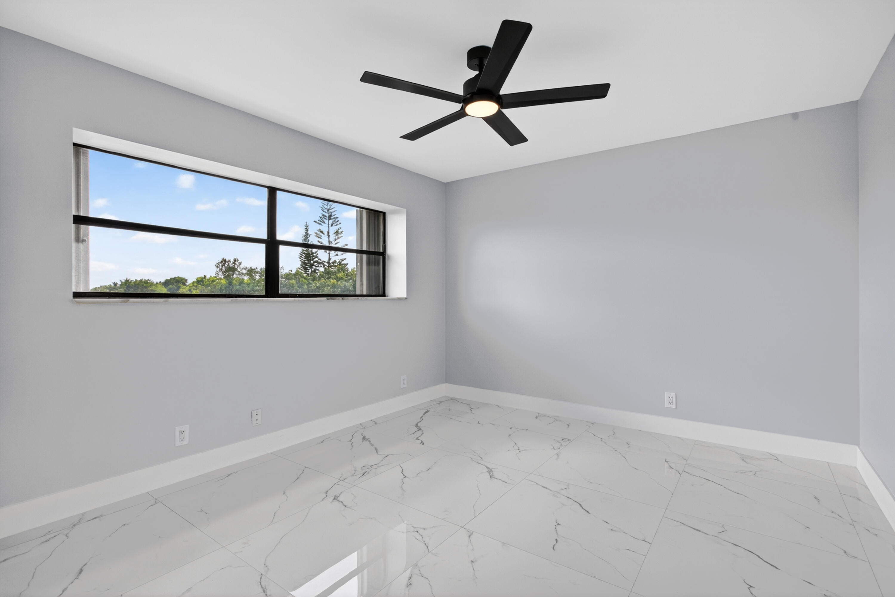 HAMMOCKS-LAKE FOREST CONDO - Residential