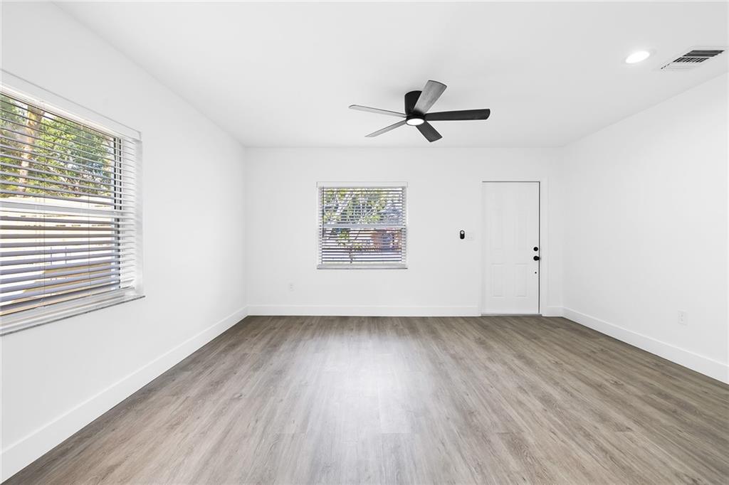 Prospect Gardens 22-26 B - Residential