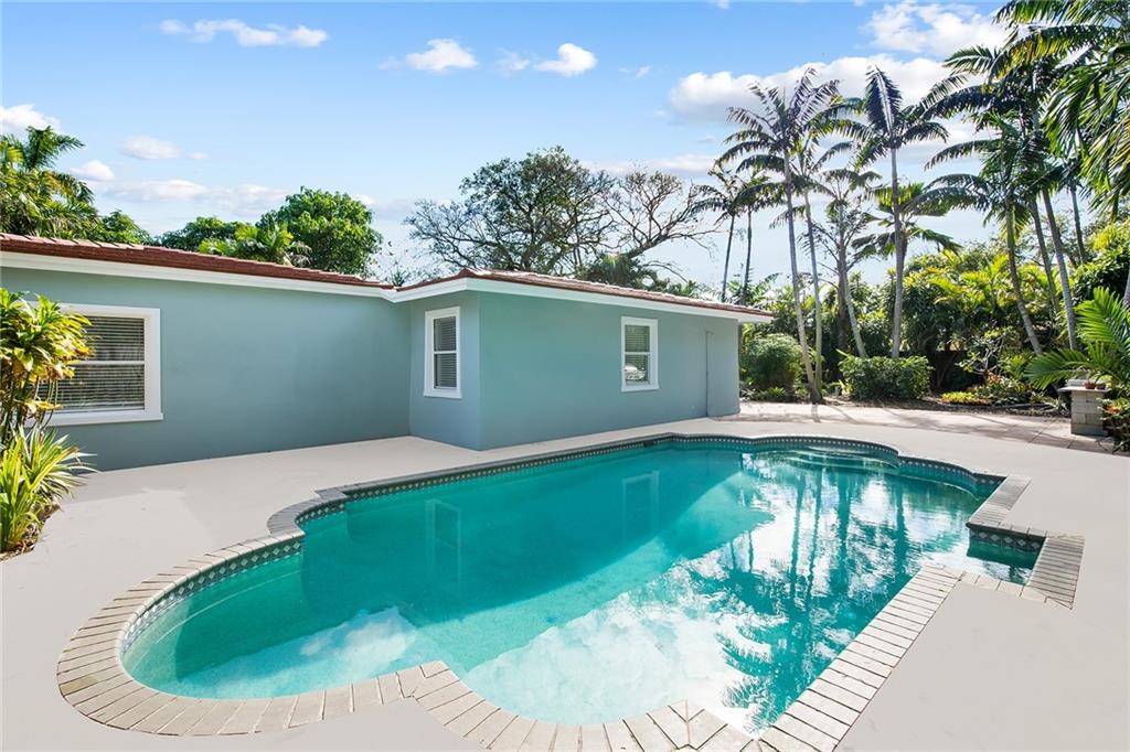 Prospect Gardens 22-26 B - Residential
