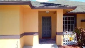 Very nice 4/2 unit located in the beautiful Wellington. New and fresh paint, granite counters in the kitchen and bathrooms, comes with all appliances; unit will be ready to move in! There is a $150 processing fee