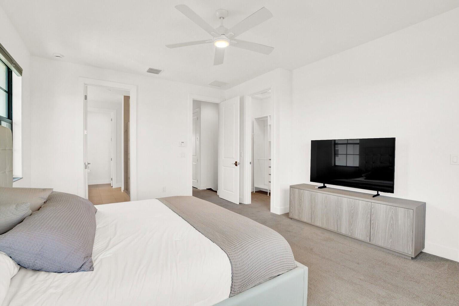 ALTON NEIGHBORHOOD - Residential Lease