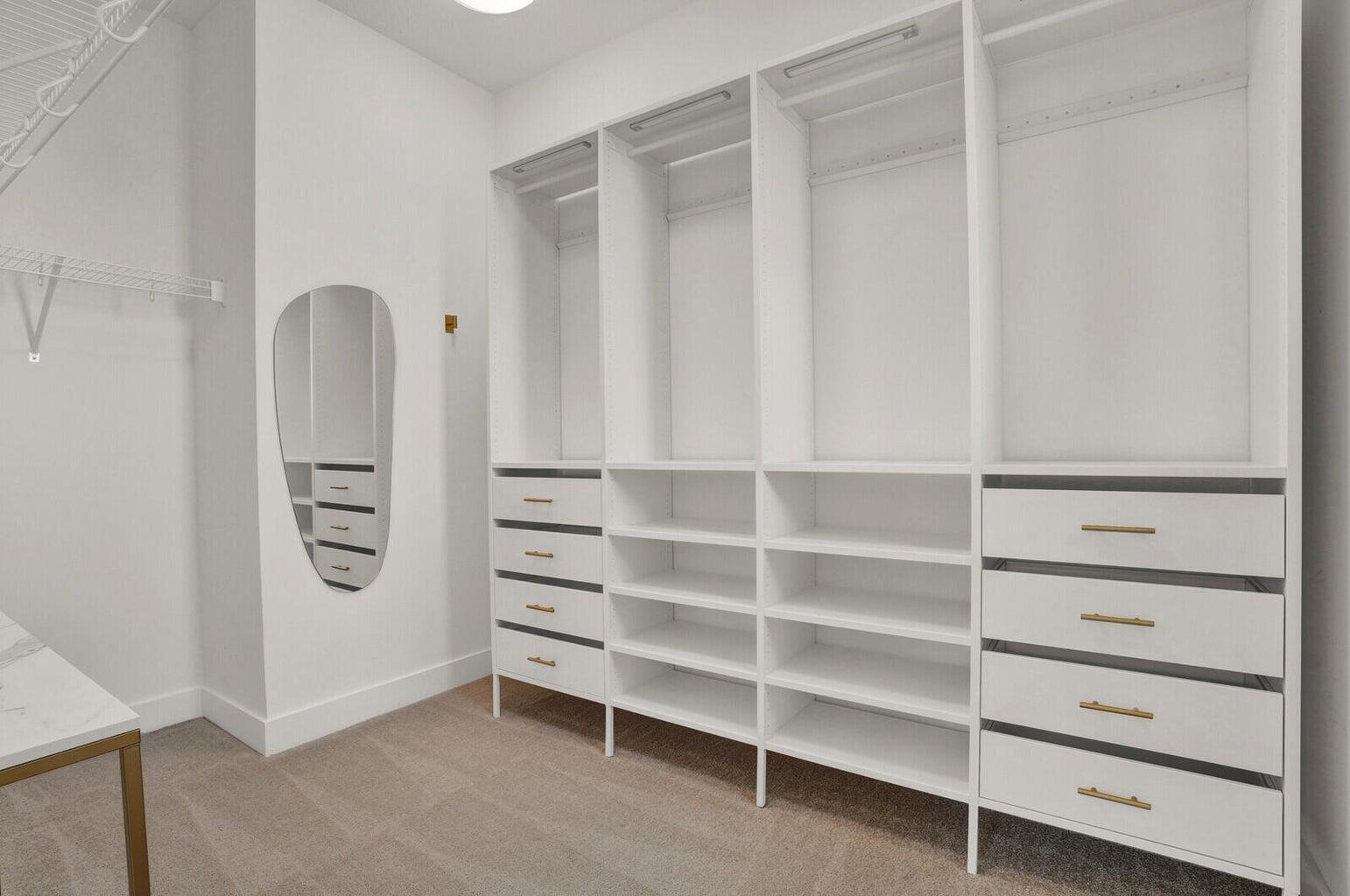 ALTON NEIGHBORHOOD - Residential Lease