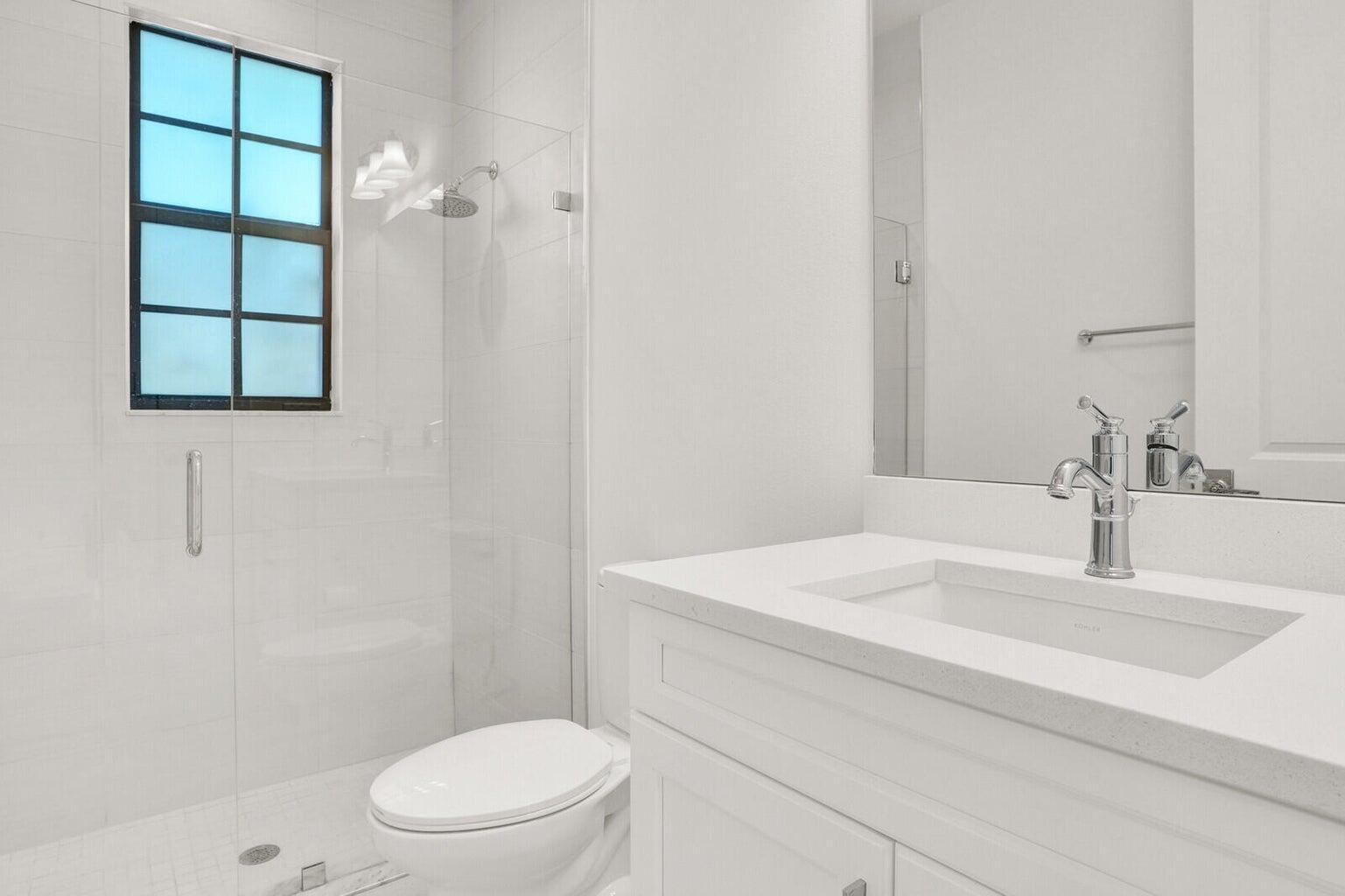 ALTON NEIGHBORHOOD - Residential Lease