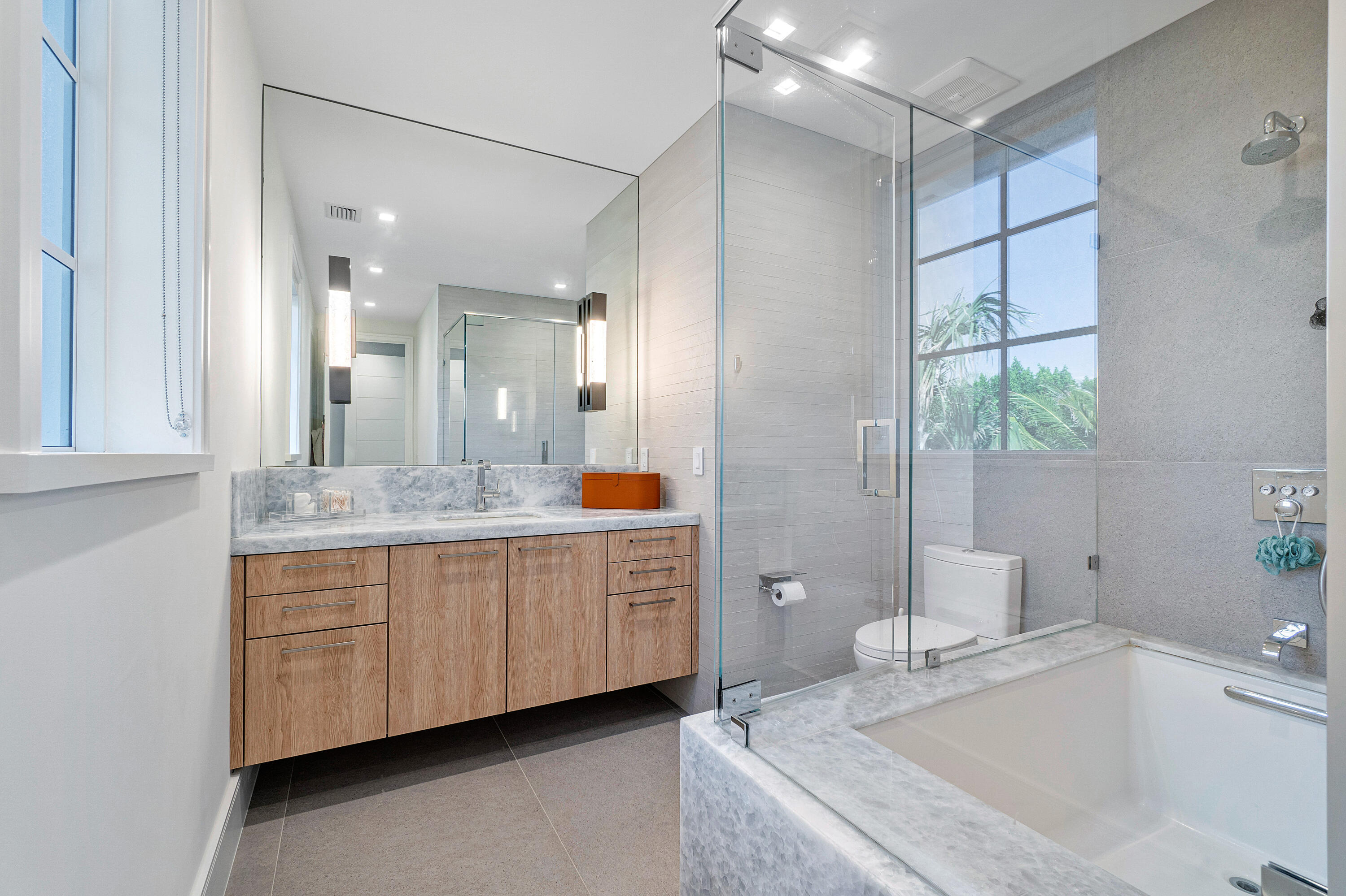 GULFSTREAM OCEAN TRS - Residential