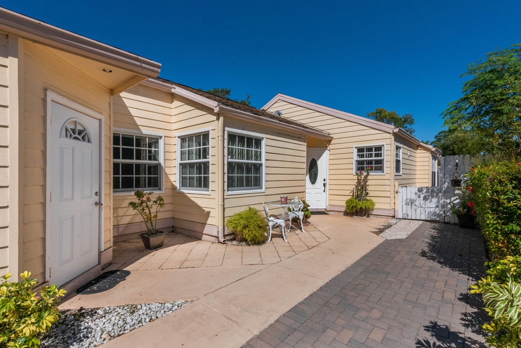 Photo of 5658 Dewberry Way, West Palm Beach, FL 33415 (MLS # R10962615)
