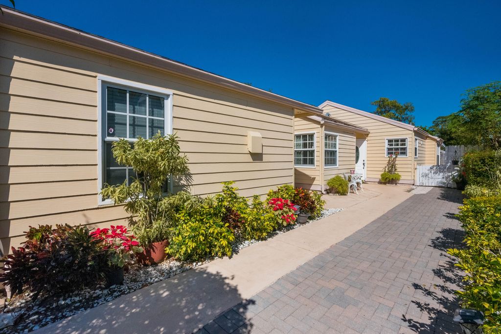 Photo of 5658 Dewberry Way, West Palm Beach, FL 33415 (MLS # R10962615)