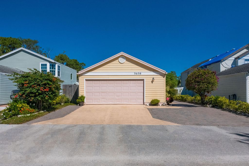 Photo of 5658 Dewberry Way, West Palm Beach, FL 33415 (MLS # R10962615)