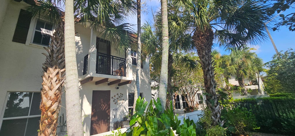 Photo of 4726 MONARCH Way, Coconut Creek, FL 33073 (MLS # B26080385)