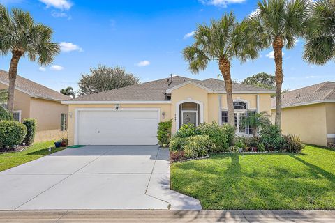 Photo of 2522 SE Springtree Place, Stuart, FL 34997 (MLS # R11139102)