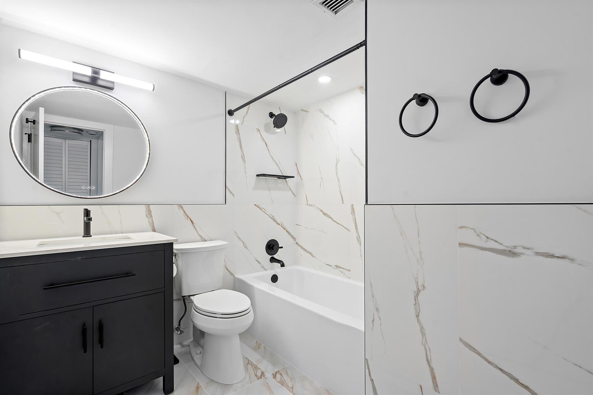 BOCA HOUSE CONDO - Residential