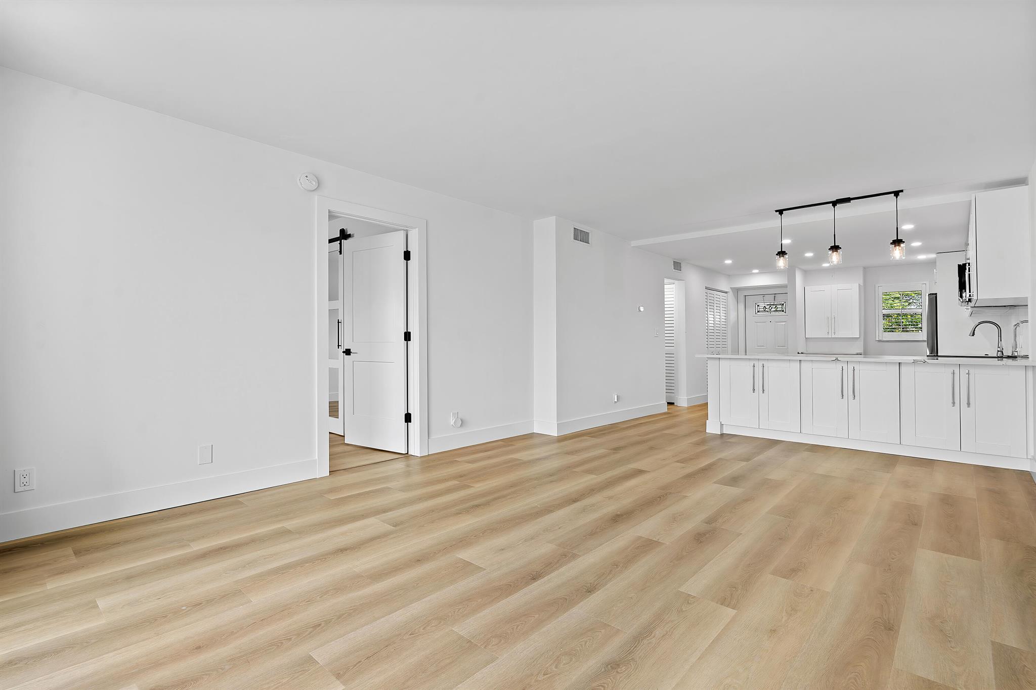 BOCA HOUSE CONDO - Residential