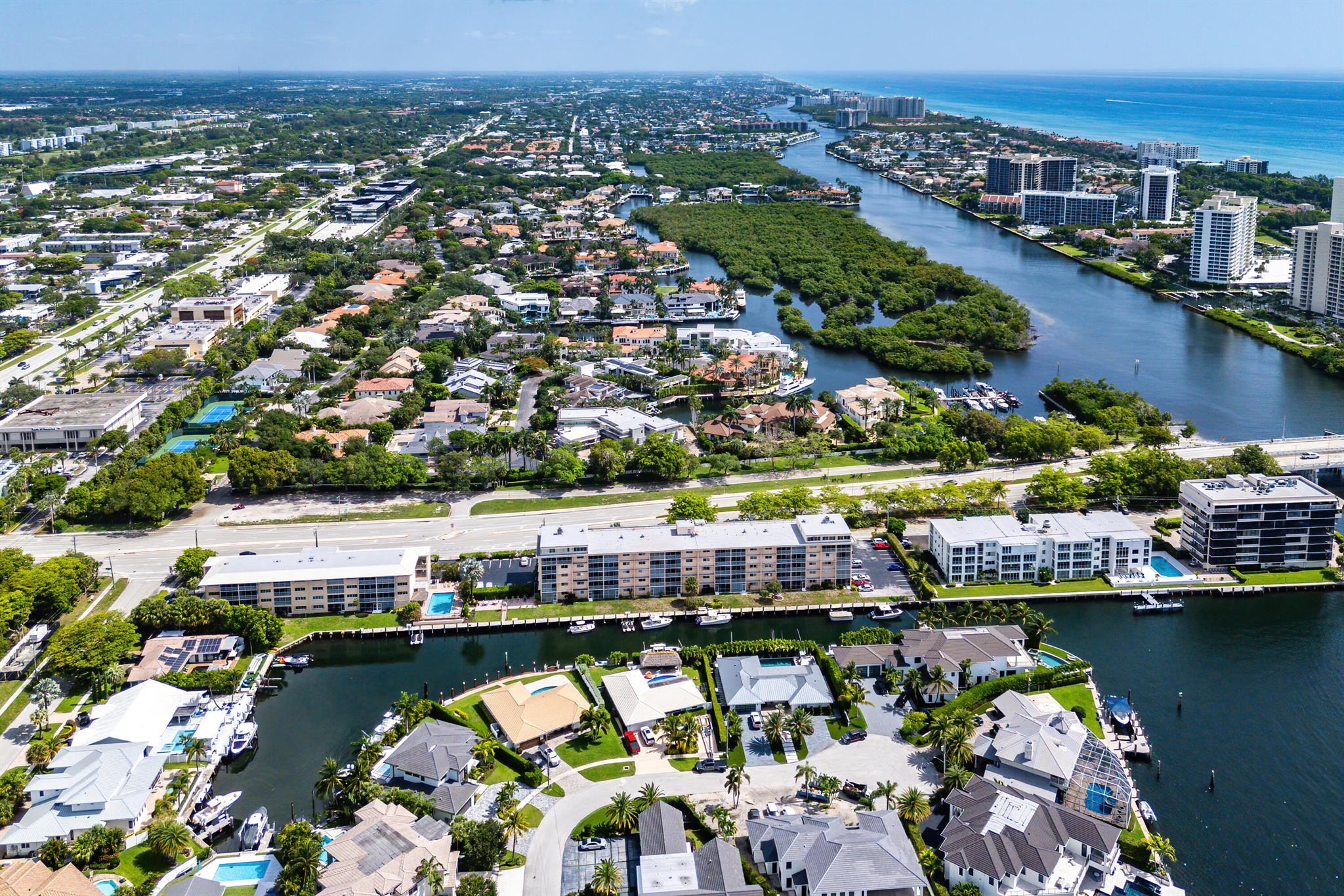 BOCA HOUSE CONDO - Residential