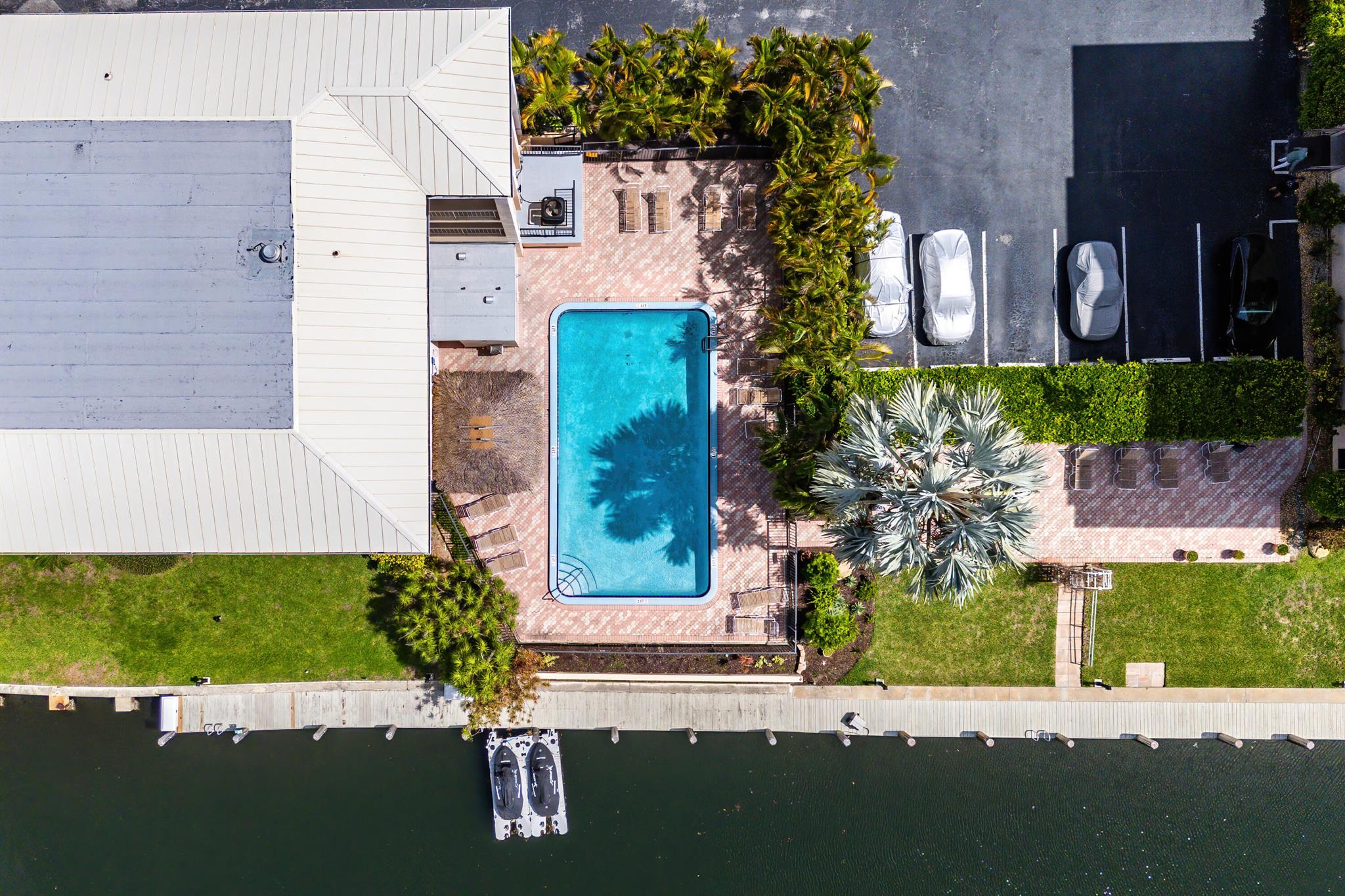 BOCA HOUSE CONDO - Residential