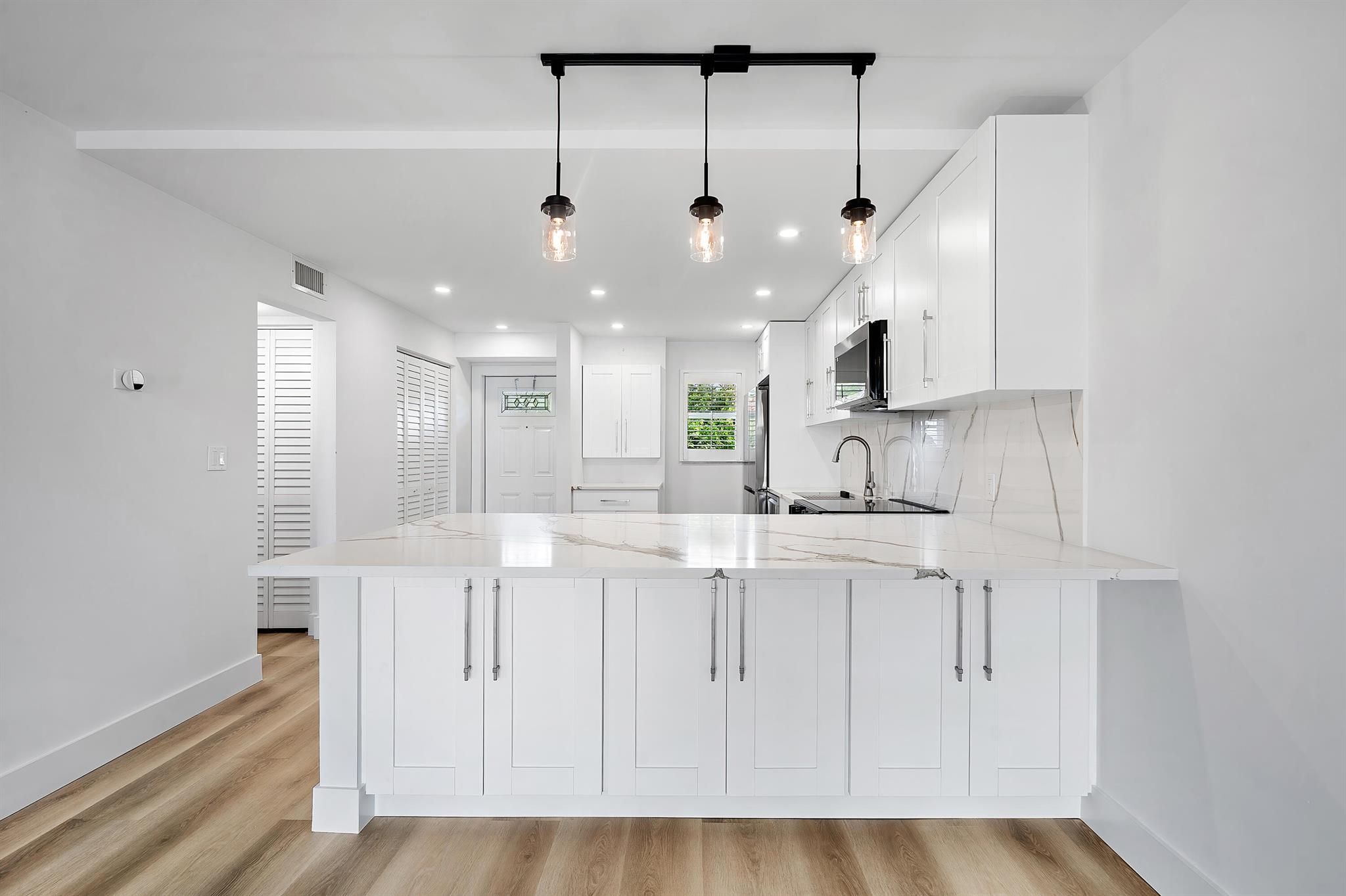 BOCA HOUSE CONDO - Residential