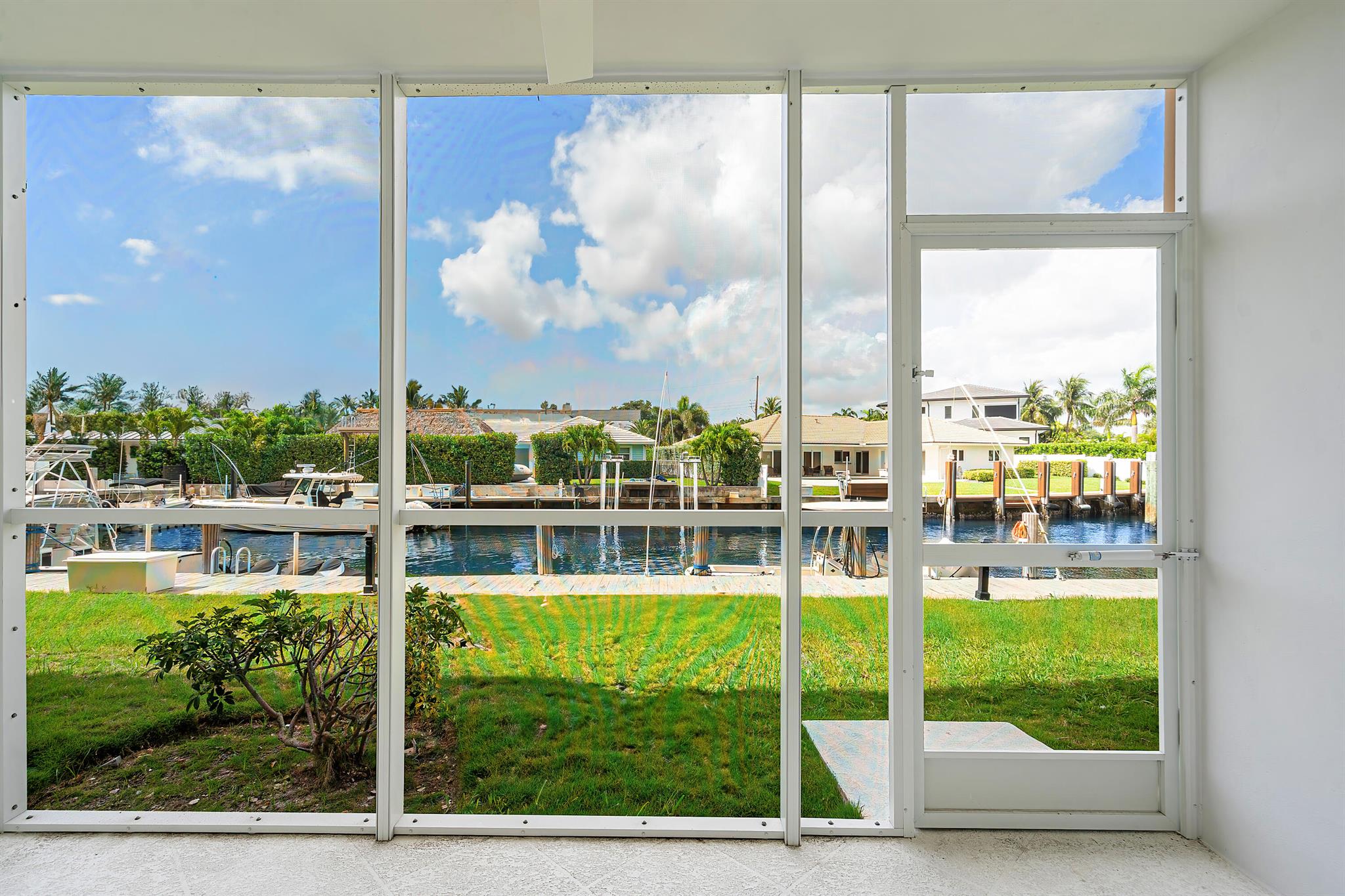 BOCA HOUSE CONDO - Residential