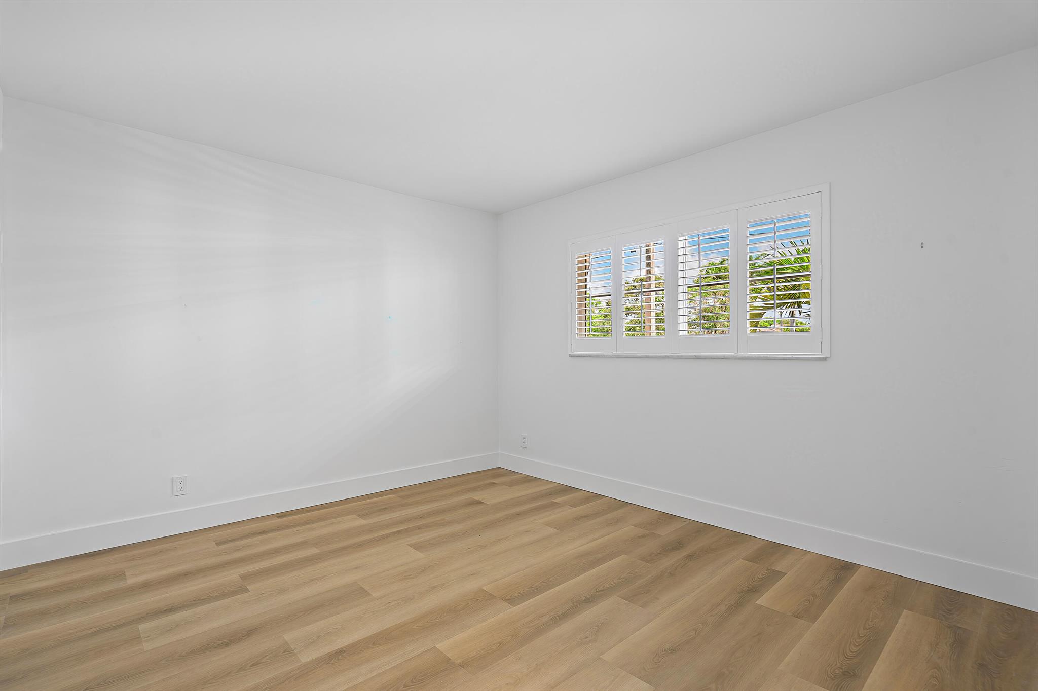 BOCA HOUSE CONDO - Residential