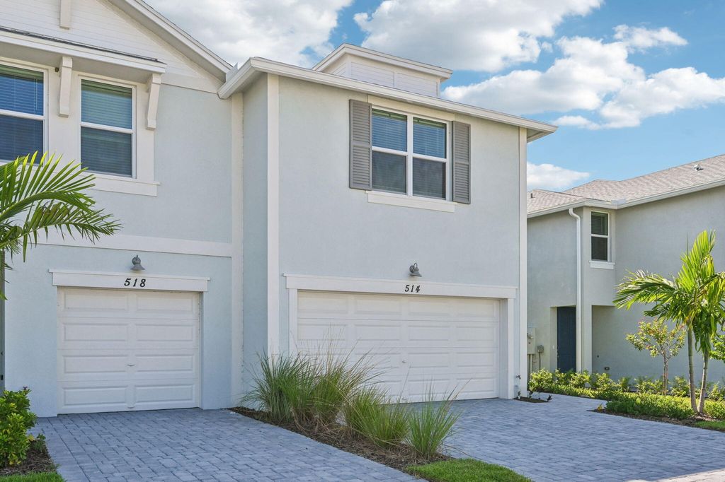 Photo of 514 Salisbury Circle, Fort Pierce, FL 34982 (MLS # R11102479)
