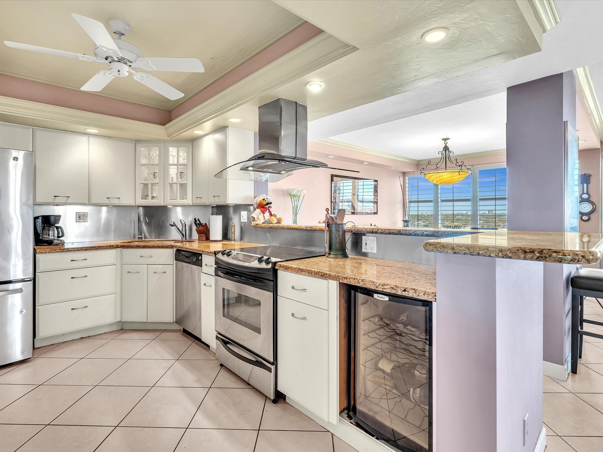 Coral Ridge Towers East - Residential