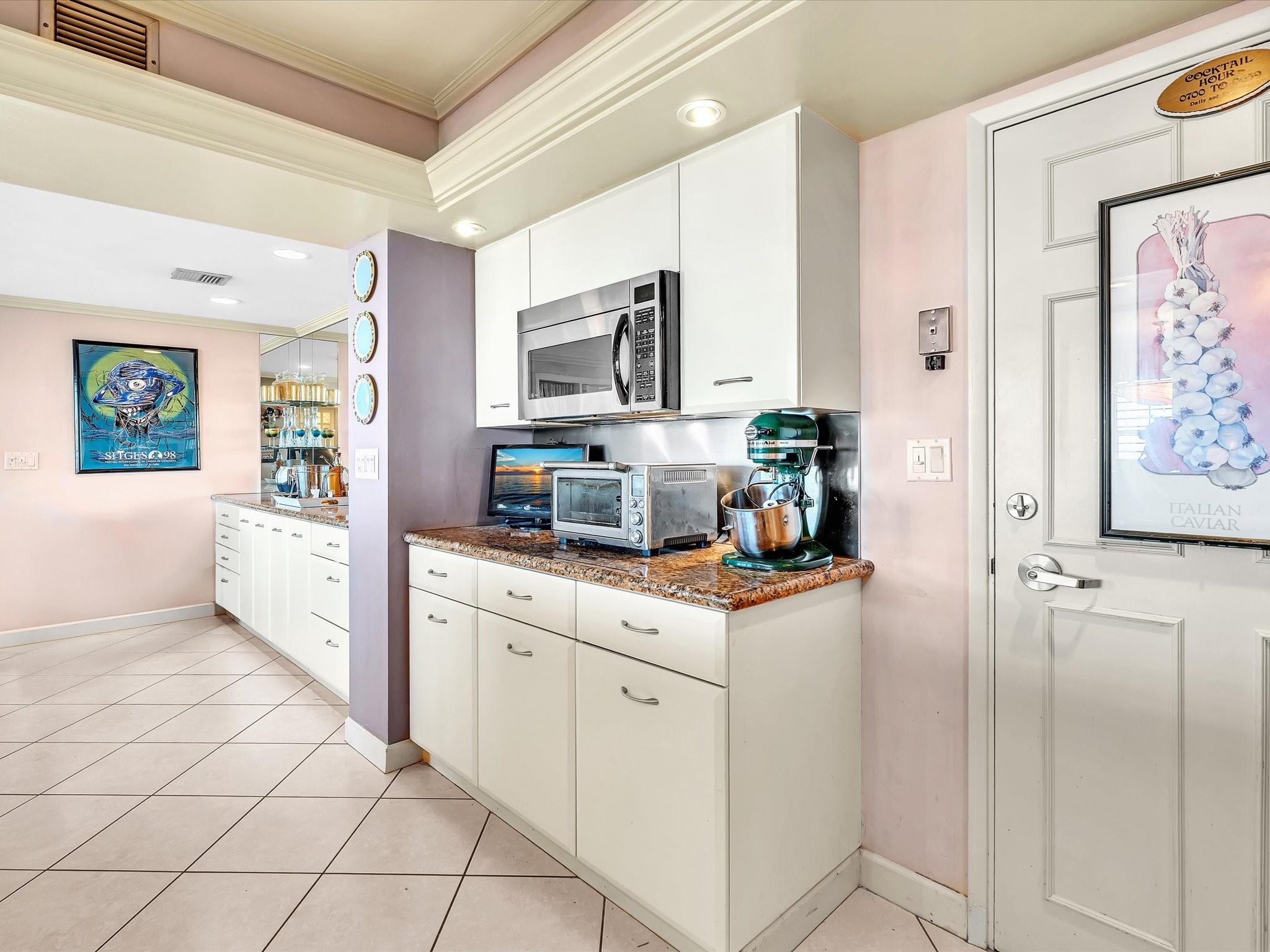 Coral Ridge Towers East - Residential