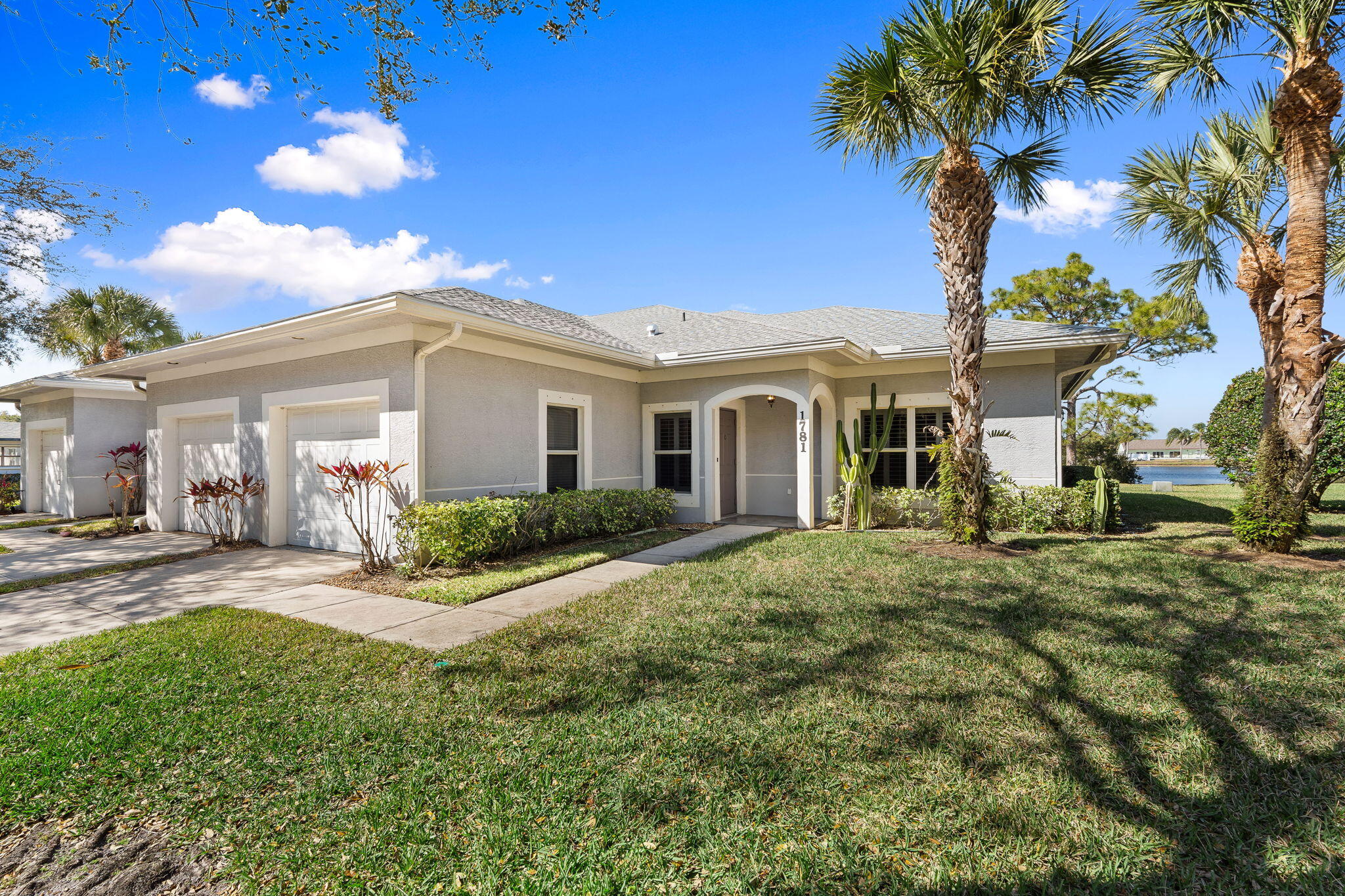 THE LAKES AT THE SAVANNAHS CONDOMINIUM - Residential