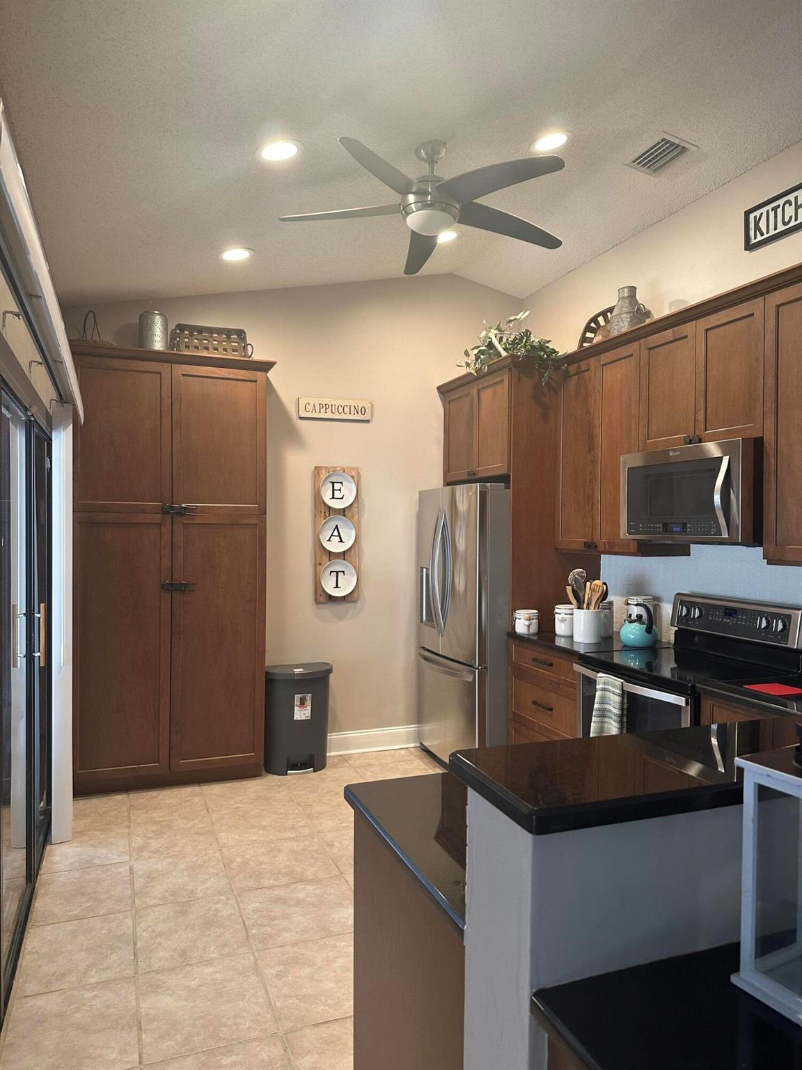 WELLINGTON TR 42B - Residential Lease