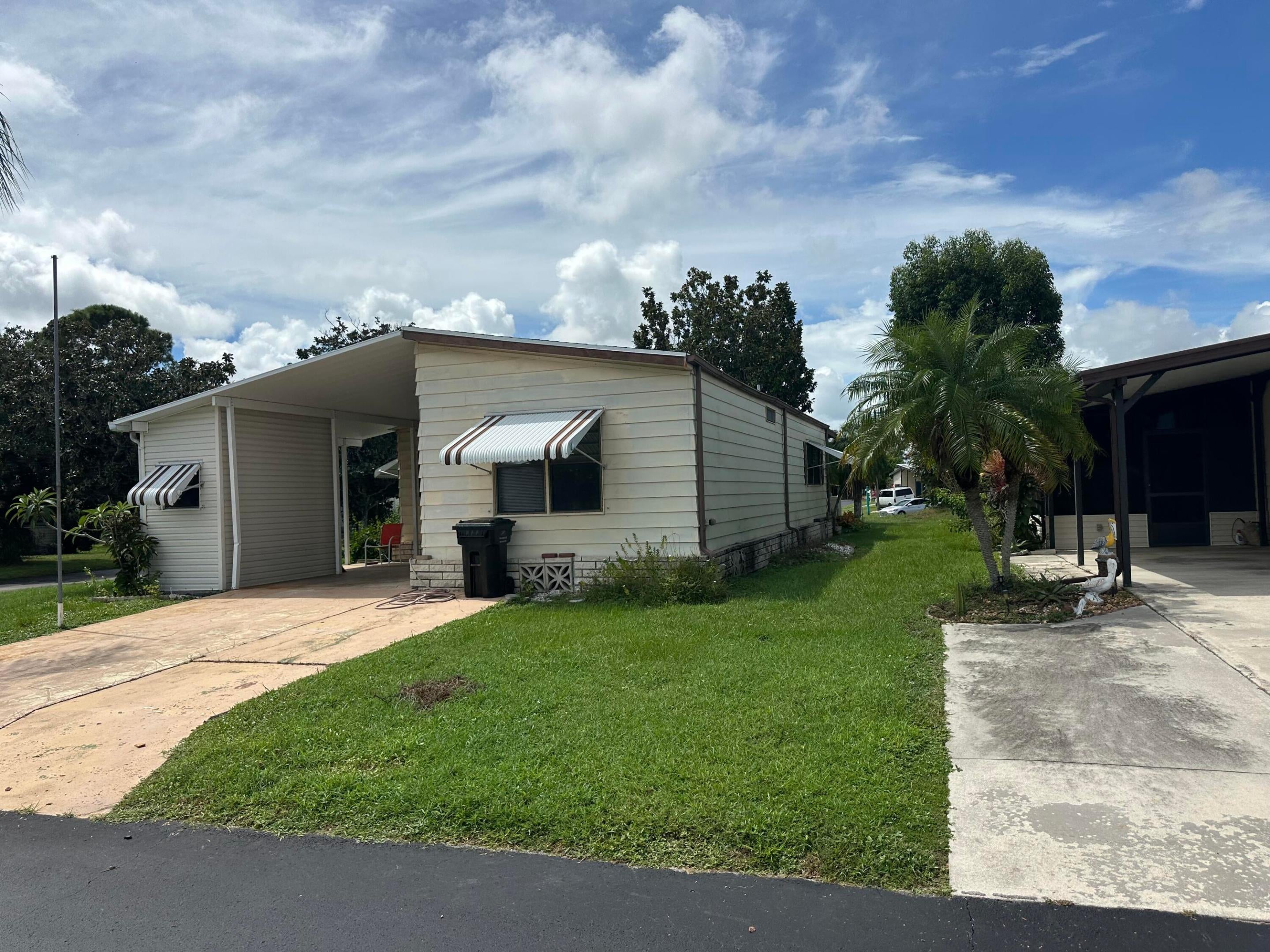 5591 HEMINGWAY Court E-01