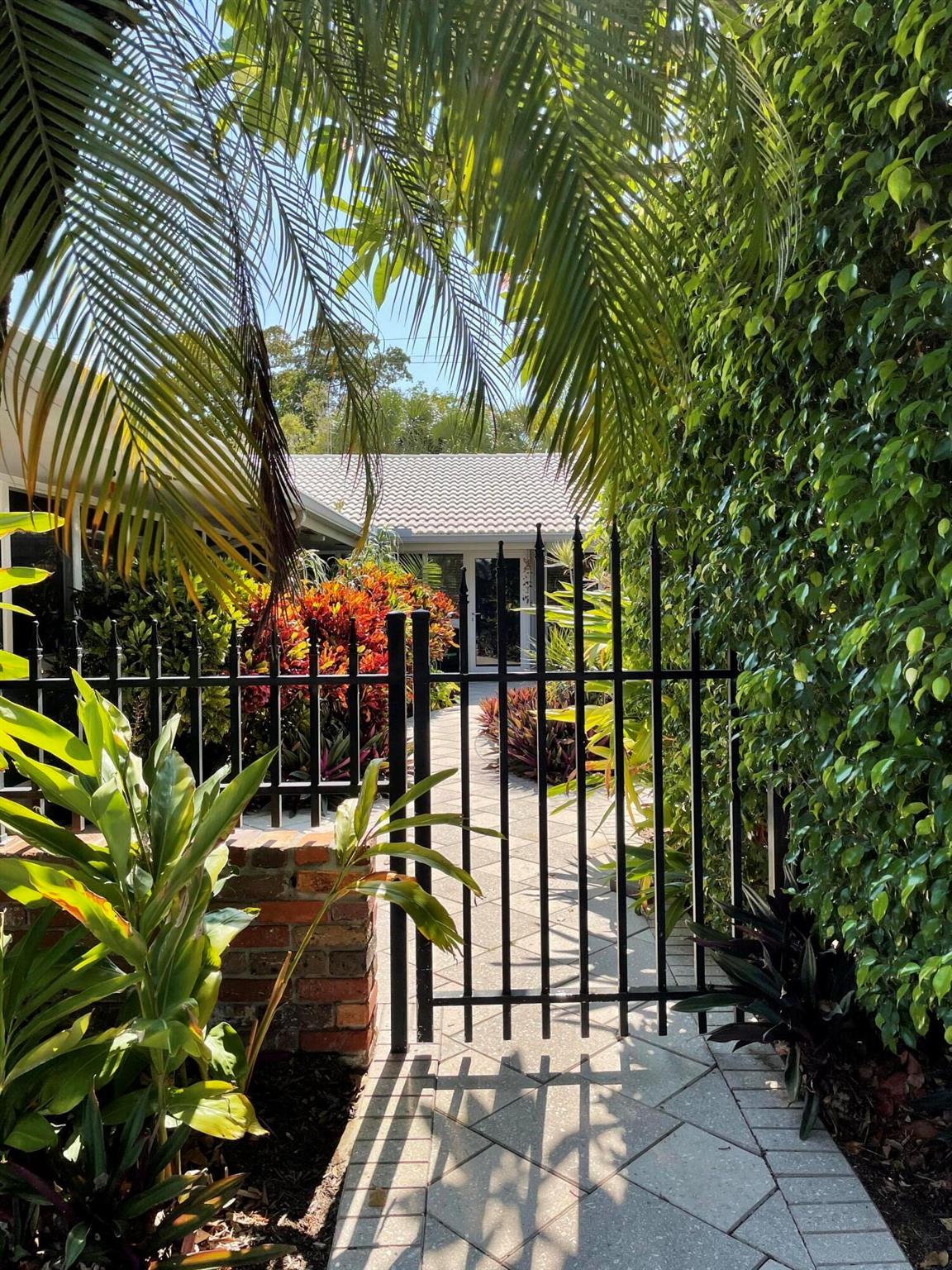 Coral Ridge - Commercial Sale