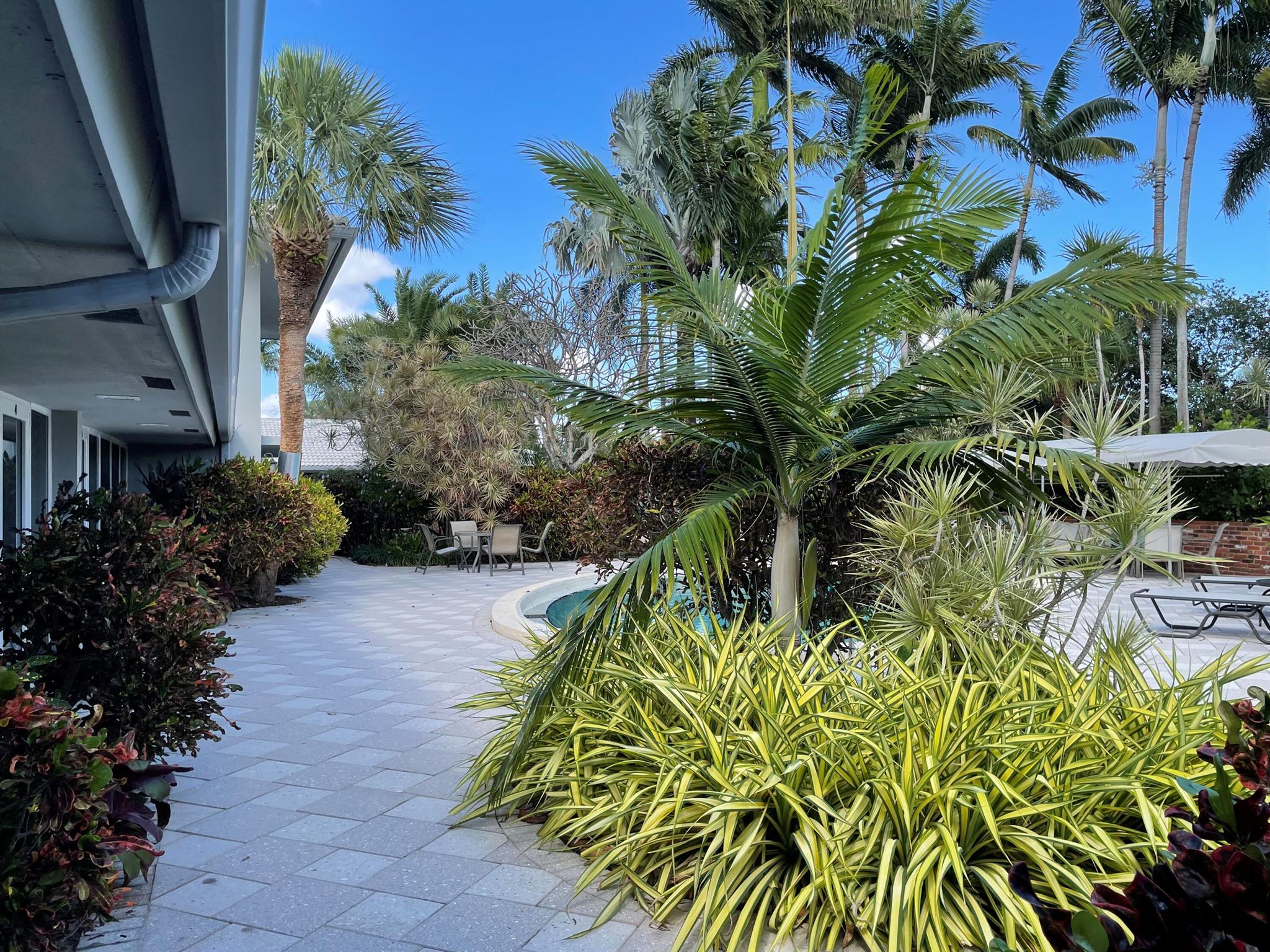 Coral Ridge - Commercial Sale