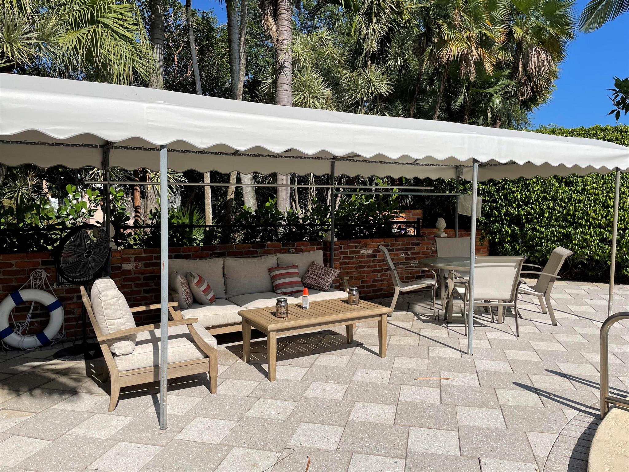 Coral Ridge - Commercial Sale