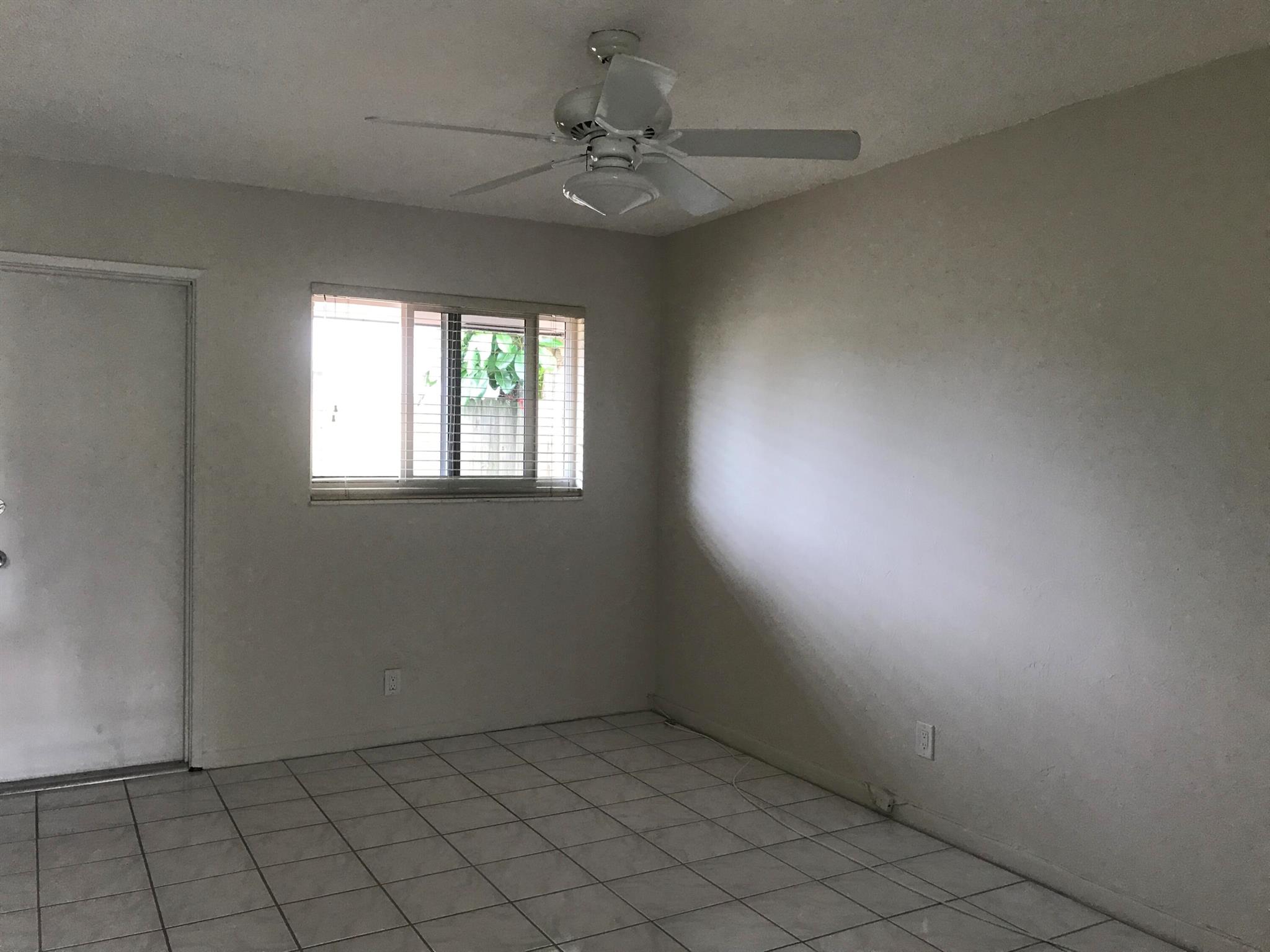 Coral Ridge - Commercial Sale