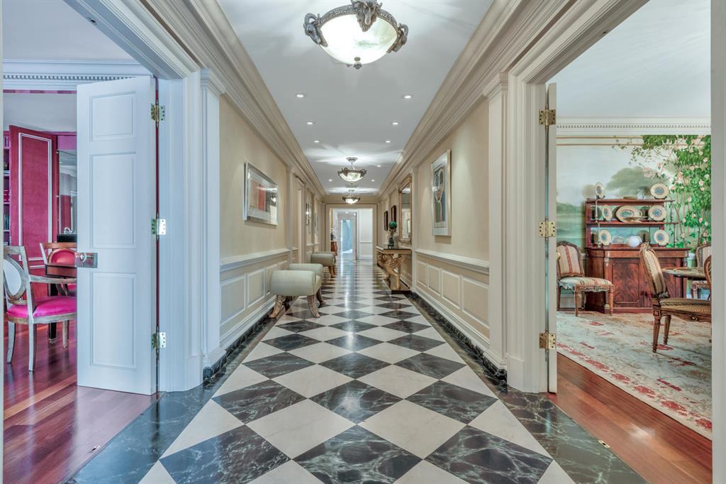 KIRKLAND HOUSE CONDO - Residential