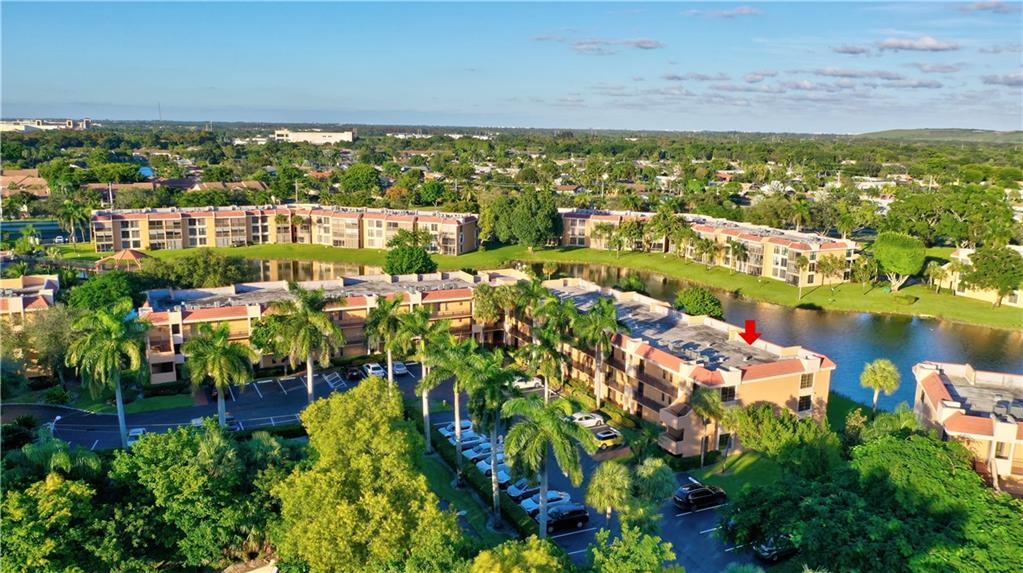 CORAL GATE XI CONDO - Residential