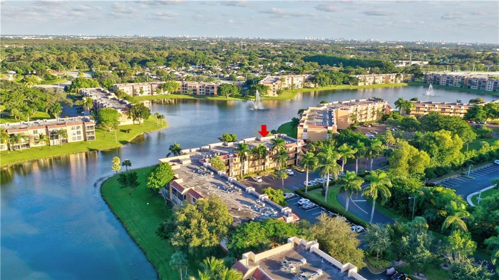 CORAL GATE XI CONDO - Residential