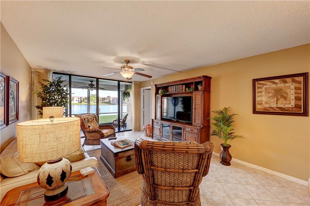 CORAL GATE XI CONDO - Residential