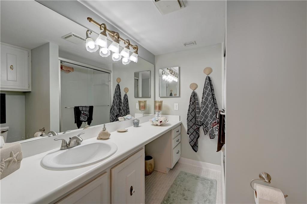 CORAL GATE XI CONDO - Residential